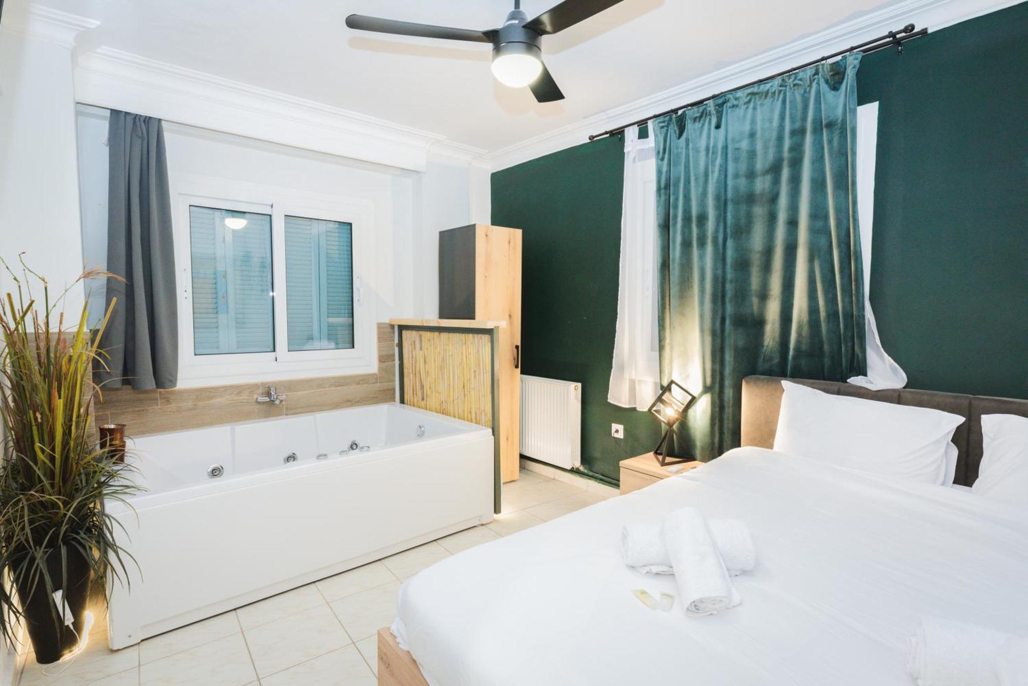 Stylish Apt W Jacuzzi, 5 Min To White Tower Салоники Экстерьер фото